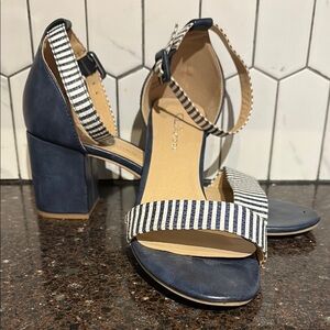 All In Navy and Indigo Striped Ankle Strap Heels CL by Laundry size 9M